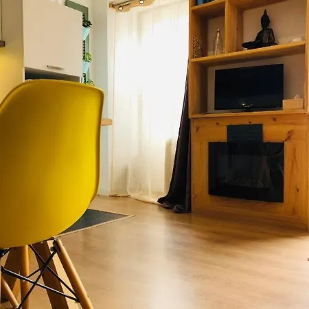 Red Bird Studio * Horta (Azores)